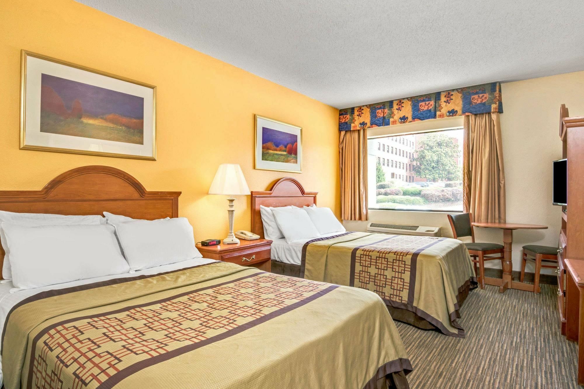 เดอะ ลองลีฟ โฮเต็ล Hotel ราลลี ภายนอก รูปภาพ