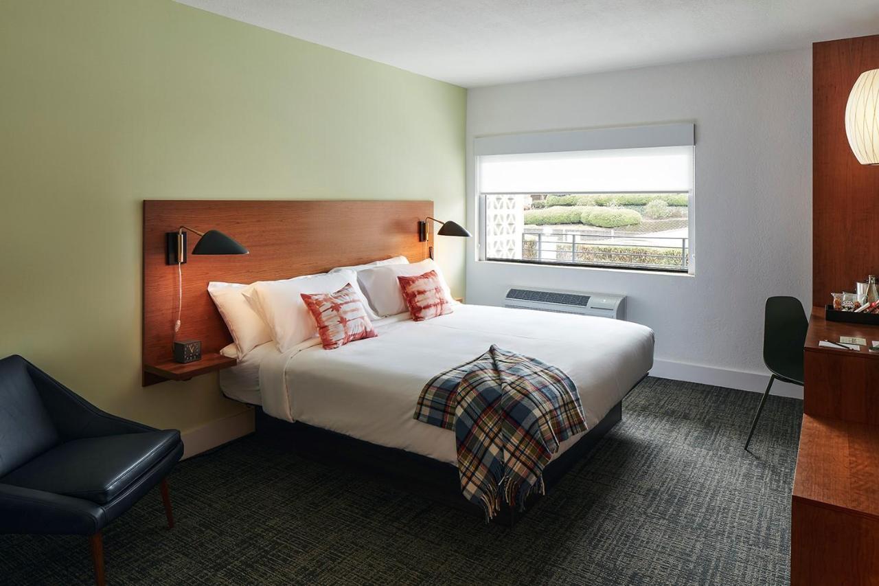เดอะ ลองลีฟ โฮเต็ล Hotel ราลลี ภายนอก รูปภาพ